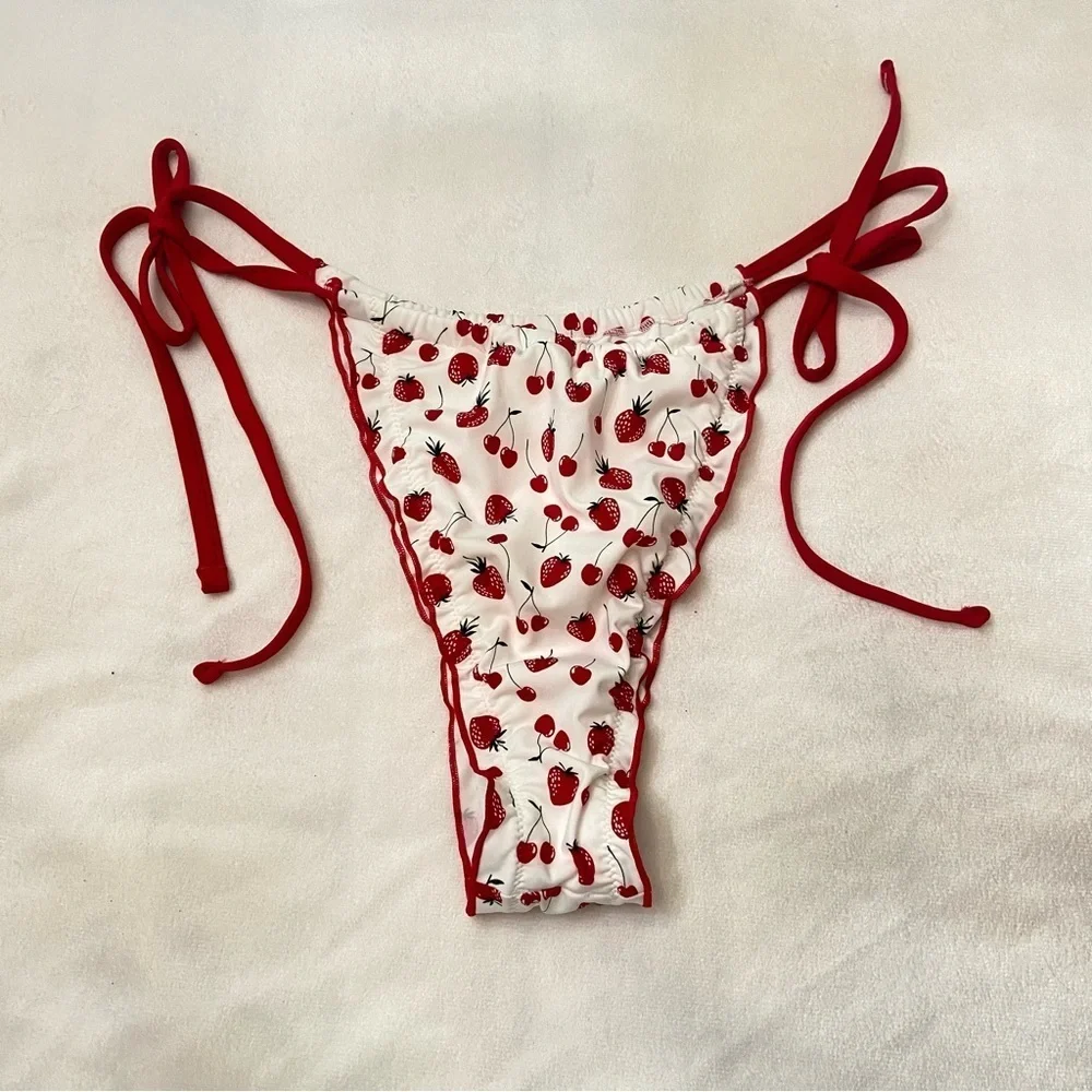 New! Frankie’s Bikinis x PINK Reign Bikini Bottom in Summer Berries 3728